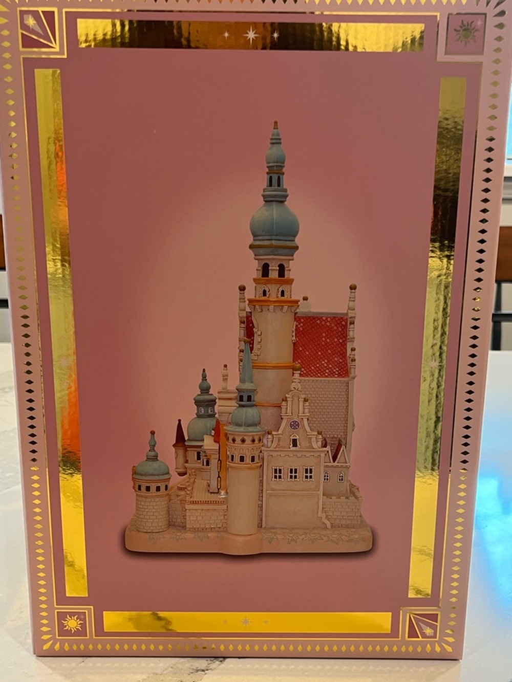 🏰 Disney Castle Collection- RAPUNZEL - Picture 8 of 11